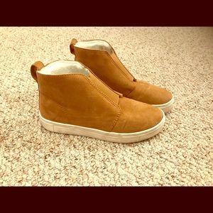comfy sneakers